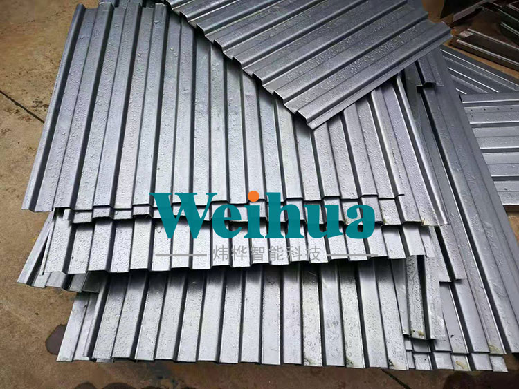 車(chē)廂板自動(dòng)成型機(jī)